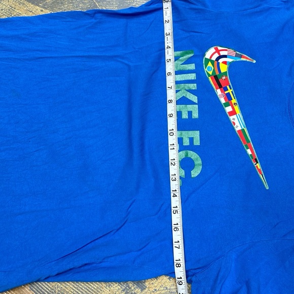 Nike FC Soccer Short Sleeve Shirt 911400 Medium World Cup Olympics - Picture 5 of 6